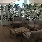 Arturo Hotel 2*