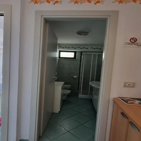 Hotel Arturo 2*