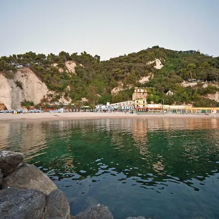 Hotel Arturo Sirolo
