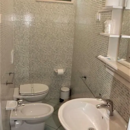 Arturo Hotel